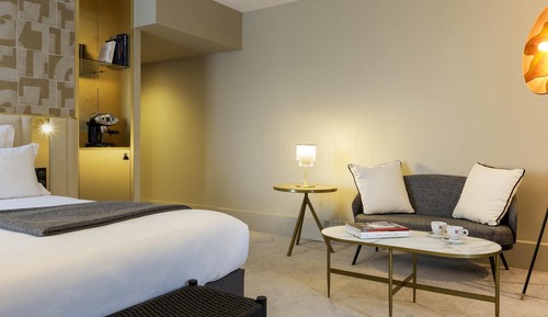 Room, Multiple Beds