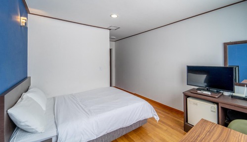 Basic Room, 1 Bedroom (Full Moon 301)