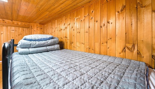 Basic Room, 1 Bedroom (Lake 102)