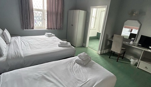 Standard Twin Room