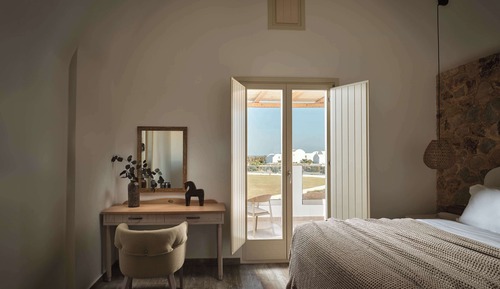 Queen Two-Bedroom Duplex Suite with Private Heated Pool and Hydromassage