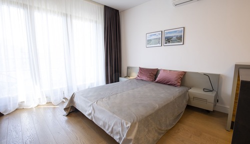 Deluxe Studio Suite