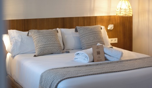 Deluxe Studio Suite