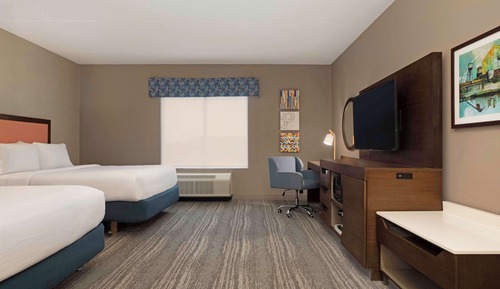 Room, 2 Queen Beds, Accessible, Bathtub (Mobility & Hearing)