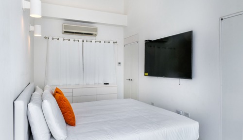 Villa (Multiple Bedrooms)
