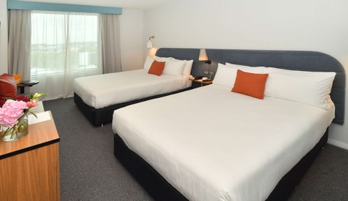 Deluxe Harbour View Twin
