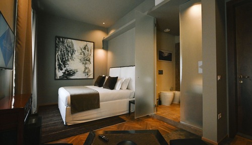 Family Quadruple Room, Connecting Rooms