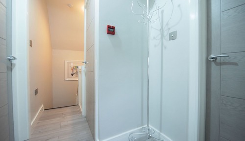 Deluxe Penthouse, Private Bathroom