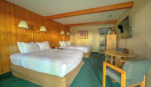 Comfort Room, 2 Queen Beds