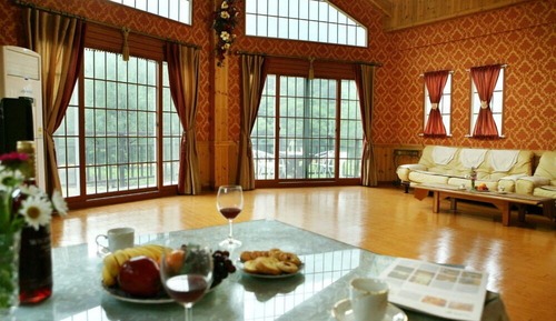 Room (Bukgeukseong)
