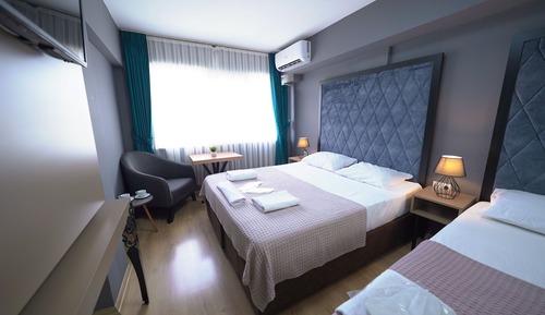 Comfort Triple Room