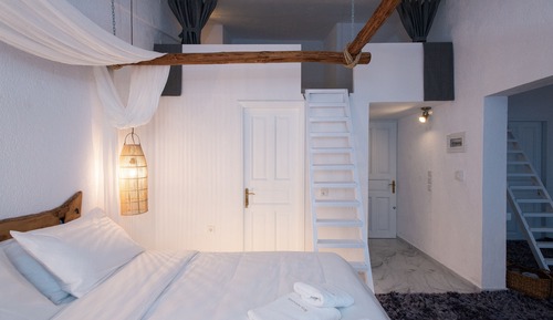 Deluxe Studio Suite (Gaias)