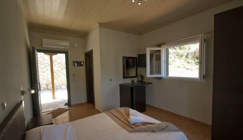 Classic Twin Room