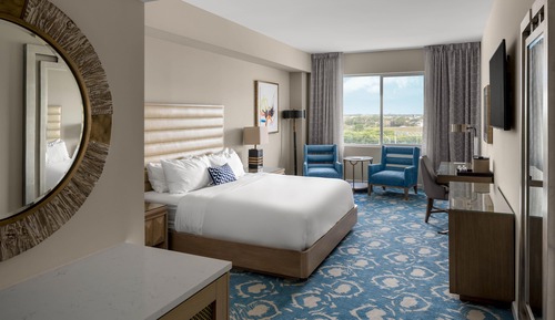 Classic Room, 1 King Bed, Non Smoking