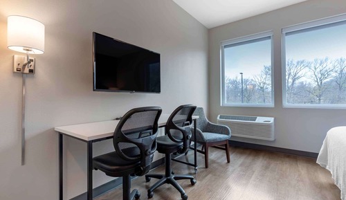 Standard Studio, 2 Queen Beds, Non Smoking, Refrigerator (Microwave)