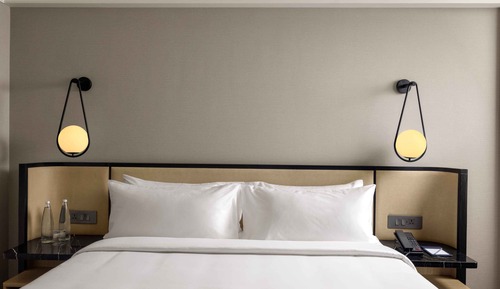 Deluxe Room, 1 King Bed