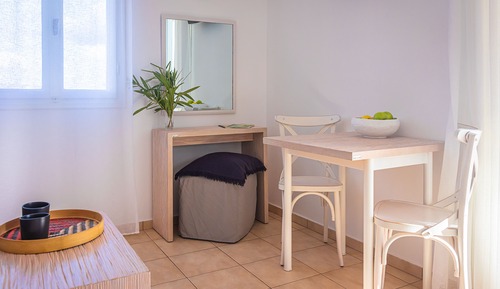 Superior Studio, Sea View