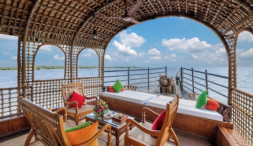 Room, 1 King Bed, Lake View, Lakeside (One Bedroom Houseboat)