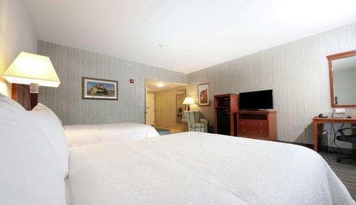Room, 2 Queen Beds, Accessible, Non Smoking