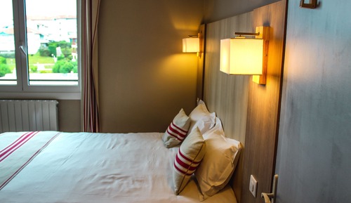 Superior Room, Bathtub, Harbor View