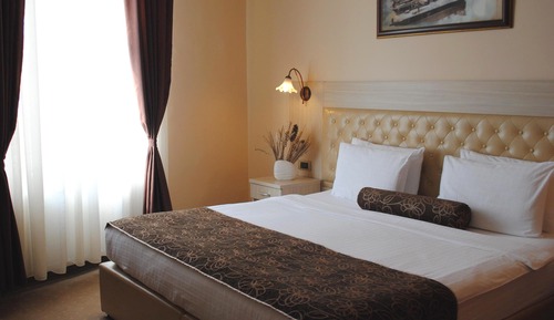 Superior Double or Twin Room (20% off in the restaurant)