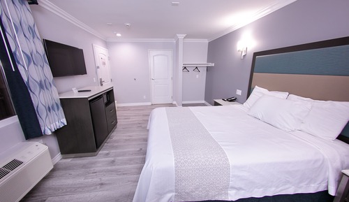Room, 1 Queen Bed, Accessible, Non Smoking (Mobility)
