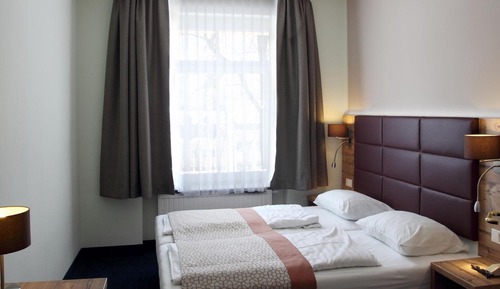 Double Room (Keilberg)
