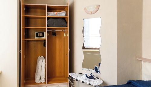 Standard Condo, 1 Bedroom, Kitchen, Annex Building (Elevator)