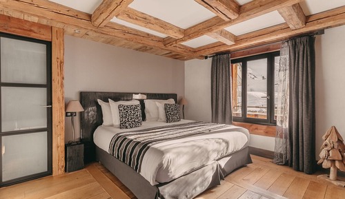Traditional Suite