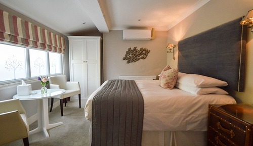 Double or Twin Room, Ensuite (Bath and Shower)