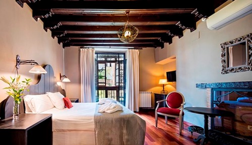 Double Room (Alhambra view)