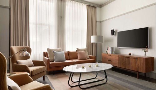 Suite, 1 King Bed (South Main)