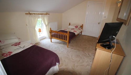 Twin Room, Ensuite, Garden View