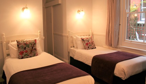 Twin Room, Private Bathroom