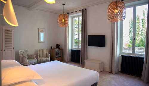 Room (Sand)