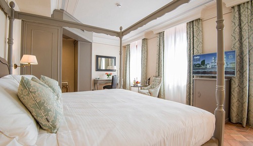 Honeymoon Double Room