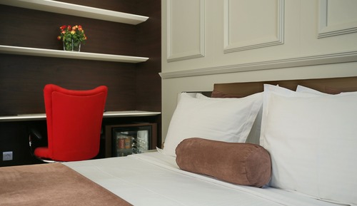 Luxury Suite