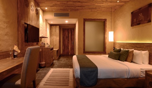 Deluxe Room, Balcony, Mountain View