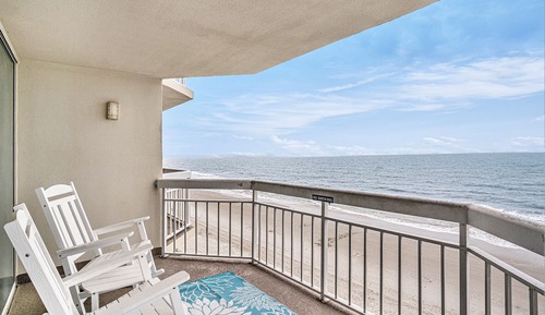 Condo, 2 Bedrooms