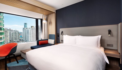Standard Room, 1 King Bed, City View