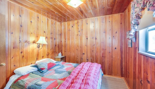 Cabin 10, One Bedroom Queen