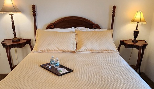 Espana Queen Room