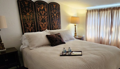 Venezia Queen Suite