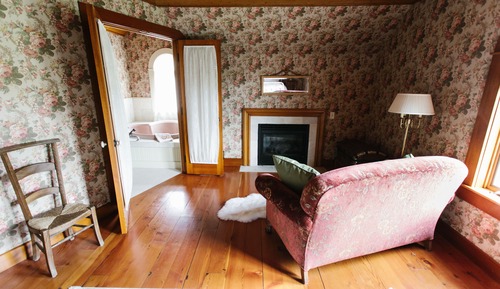 Luxury Single Room