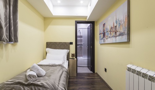 Deluxe Single Room