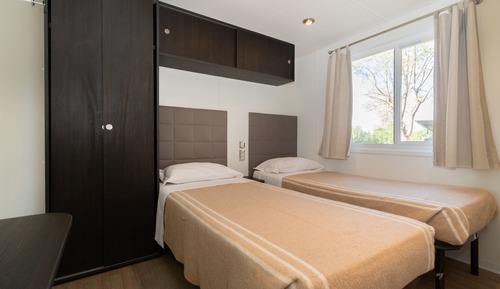 Lodge Deluxe