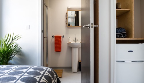 Double With Ensuite (Room 8)