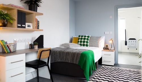 Double With Ensuite (Room 6)
