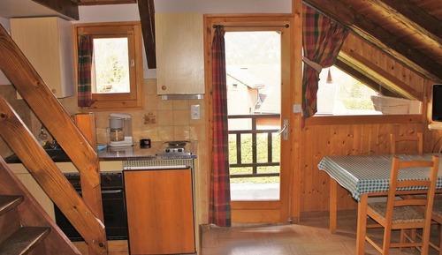 Studio (Mezzanine - Cleaning fee not included)