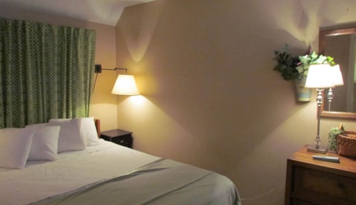Deluxe Condo, 1 Bedroom, Partial Ocean View